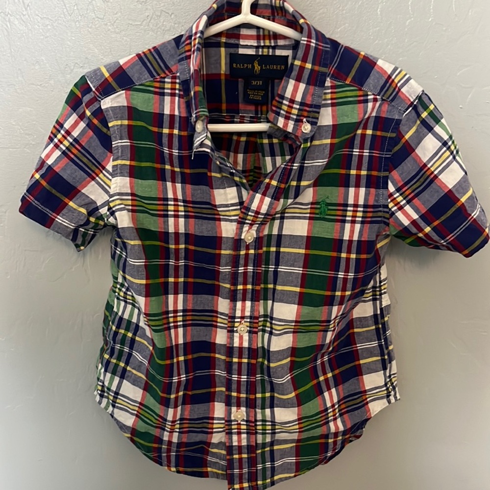 Short sleeve button down shirt